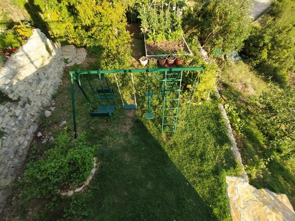 Holiday Home Colla Tučepi Exteriör bild